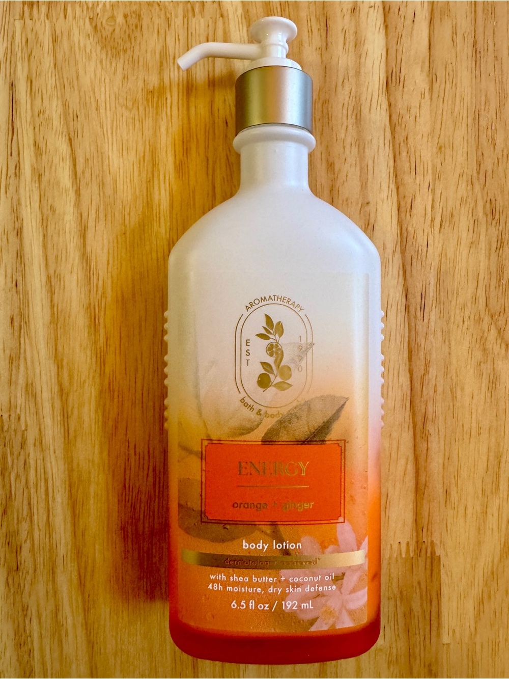 Bath & Body Works White and Orange Energy Orange + Ginger Body Lotion